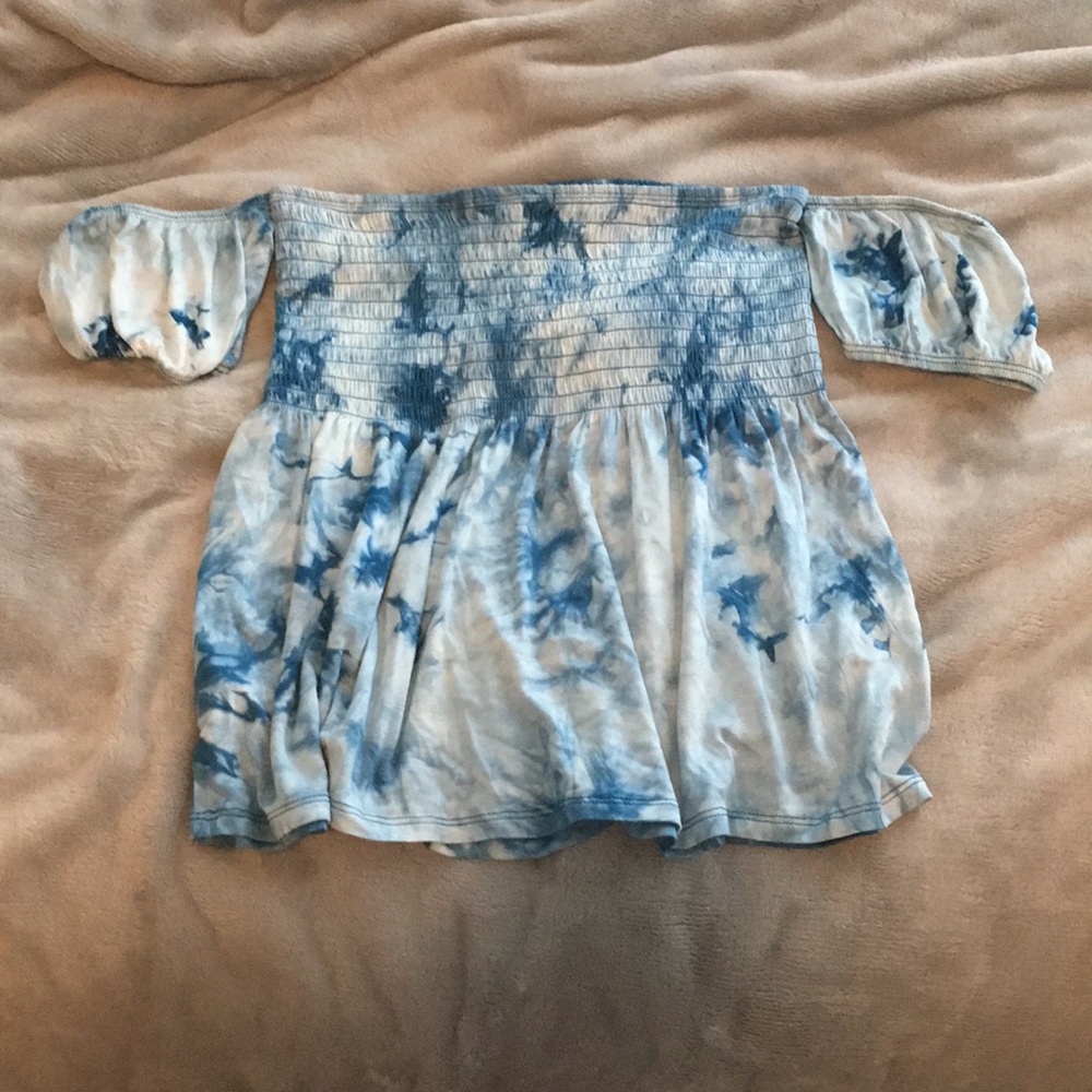 Blue marbled off the shoulder shirt